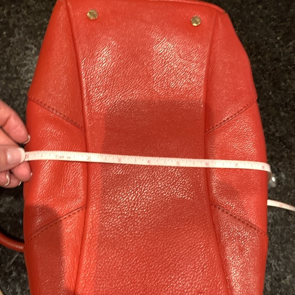 Authentic Tory Burch handbag. Excellent condition! - Picture 7 of 9
